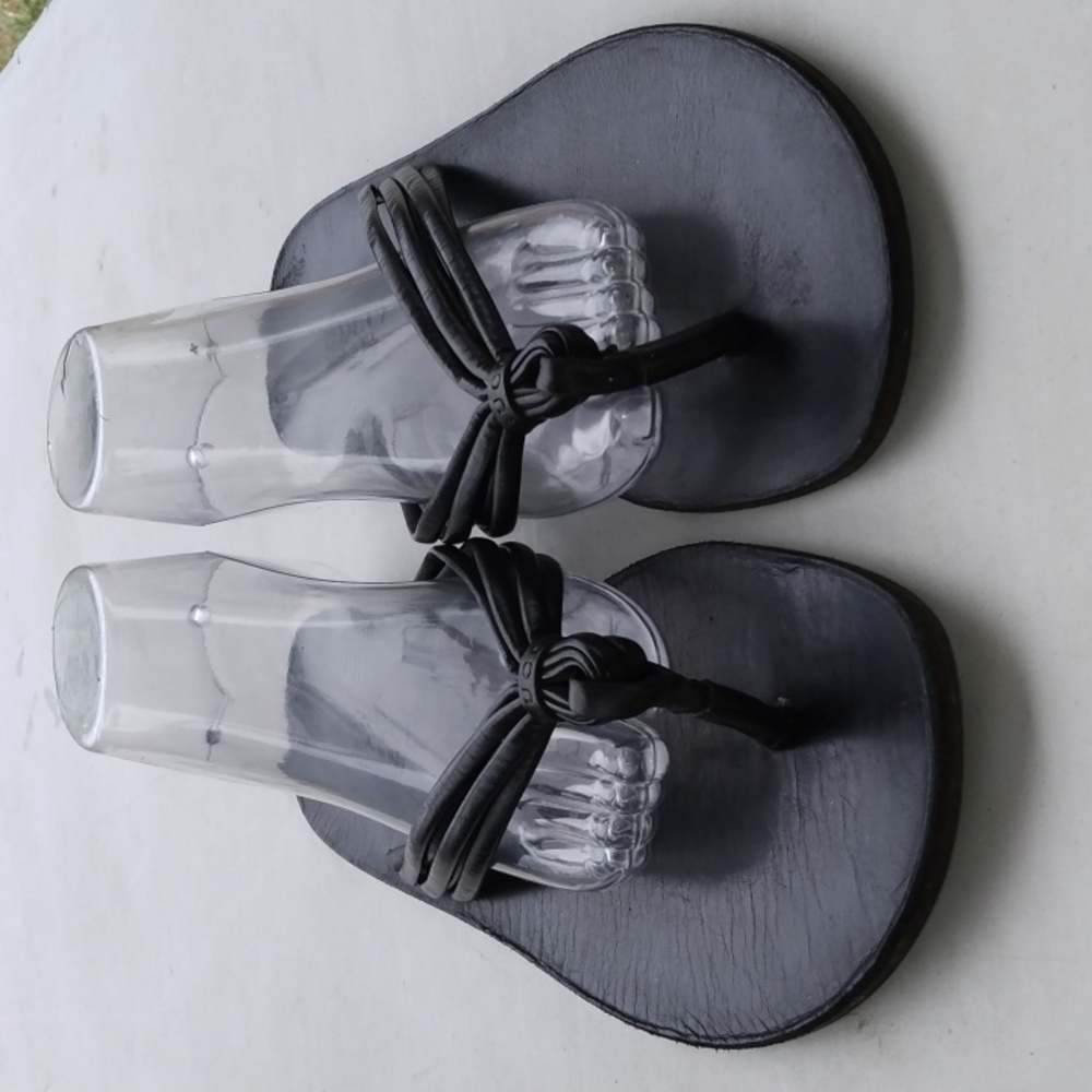 GUCCI SANDALS